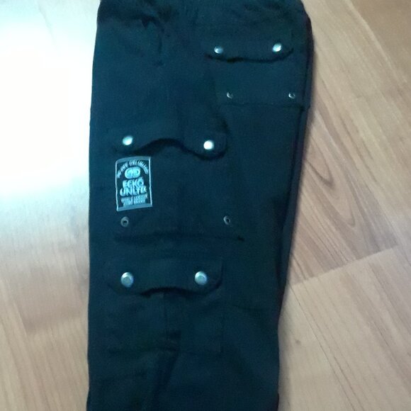 ECKO UNLT'D 100% Cotto Cargo Pants With Metal Buttons And Grommet Detailing New - Picture 1 of 12